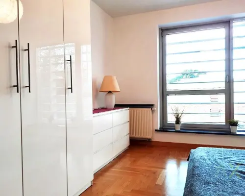 Przestronne 2 pokoje w śródmieściu. nowe budownictwo