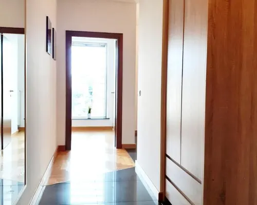 Przestronne 2 pokoje w śródmieściu. nowe budownictwo