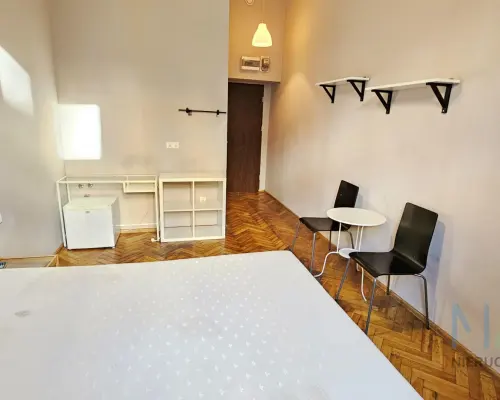 minimalistyczne studio w Starym Mieście