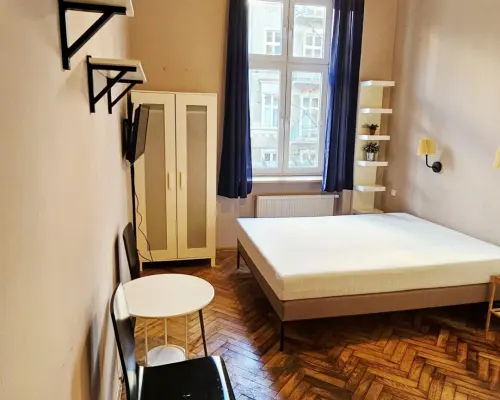 minimalistyczne studio w Starym Mieście