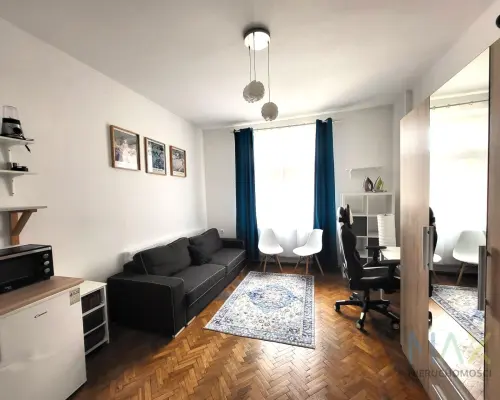 Bazczynszowa umeblowana kawalerka z ogrzewaniem miejskim (blisko AGH, politechnika)