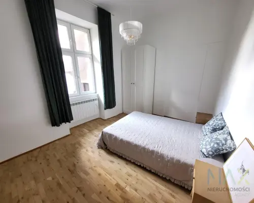 Bezczynszowe mieszkanie dwupokojowe w cichej oficynie zadbanej kamienicy przy Limanowskiego