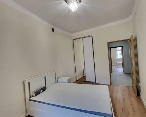 Bezczynszowe 2 pok , świeżo po remoncie, ul. Kazimierza Wielkiego