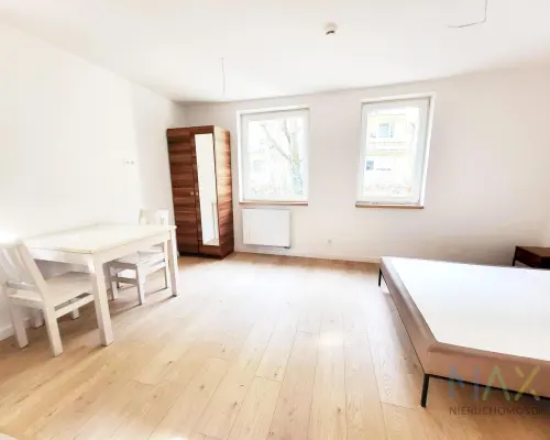 ciche studio przy Kalwaryjskiej, Podgórze, okolica ronda Matecznego