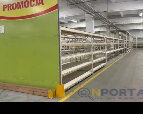 Sprzedam lub wynajmę halę, magazyn w centrum miasta Turek