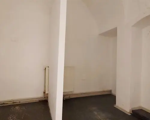 Atrakcyjny loklal biurowo-handlowy , centrum