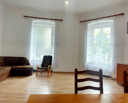 4-pokojowe mieszkanie z oddzielną kawalerką