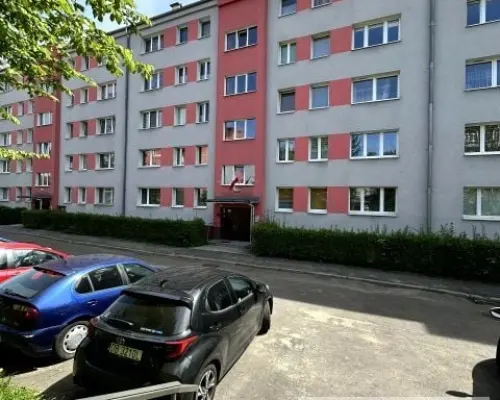 WOMBAT NIERUCHOMOŚCI  przedstawia na sprzedaż: 3-pokojowe mieszkanie z balkonem - Wałbrzych, Stary Zdrój    Idealne dl