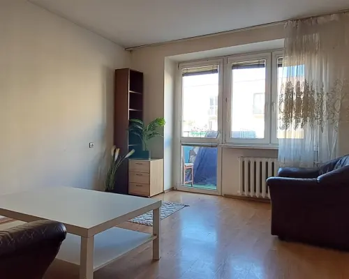 WOMBAT NIERUCHOMOŚCI     oferuje na sprzedaż atrakcyjne 2-pokojowe mieszkanie z balkonem o powierzchni  39,50m 2  , usytuowane