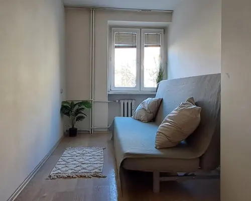 WOMBAT NIERUCHOMOŚCI     oferuje na sprzedaż atrakcyjne 2-pokojowe mieszkanie z balkonem o powierzchni  39,50m 2  , usytuowane