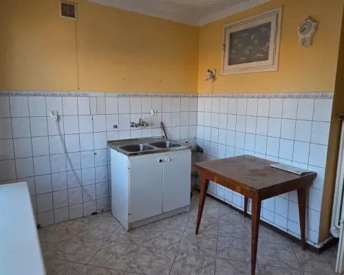 WOMBAT NIERUCHOMOŚCI  prezentuje:    MIESZKANIE NA SPRZEDAŻ - ŚWIEBODZICE OSIEDLE SUDECKIE - 51,5m2     Podstawowe informacj