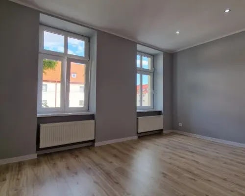 2- pokojowe mieszkanie po remoncie, 1-piętro