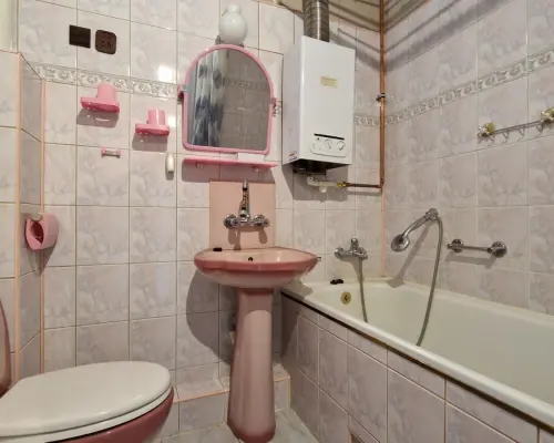 Dwupokojowe mieszkanie z balkonem, 2 piętro