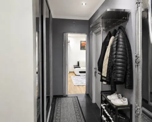 OSIEDLE MŁODYCH | 2 POKOJE | PO REMONCIE | BALKON