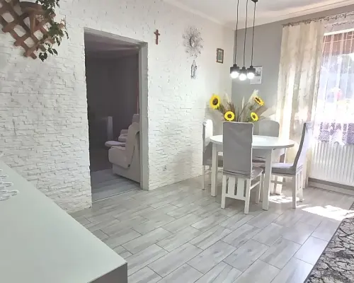 2-pokojowe mieszkanie z ogródkiem w Dzierżoniowie.