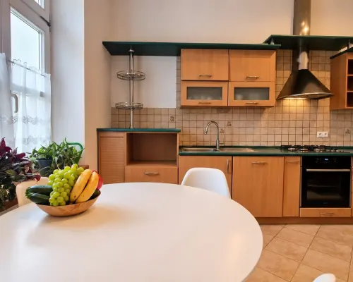 Przestronne 4-pokojowe mieszkanie, centrum