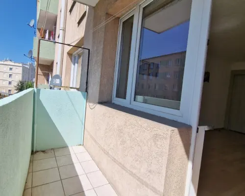 Dwupokojowe mieszkanie z balkonem, 2 piętro
