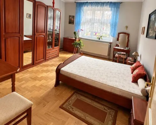 Wyjątkowe mieszkanie na parterze z garażem
