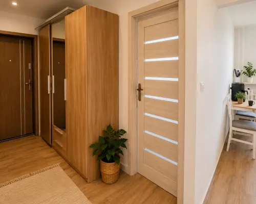 WOMBAT NIERUCHOMOŚCI  oferuje do  wynajmu  w pełni rozkładowe    mieszkanie 2-pokojowe   /  42 m²/ położone na  9. piętrze