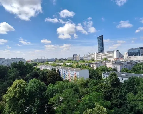 WOMBAT NIERUCHOMOŚCI  oferuje do  wynajmu  w pełni rozkładowe    mieszkanie 2-pokojowe   /  42 m²/ położone na  9. piętrze