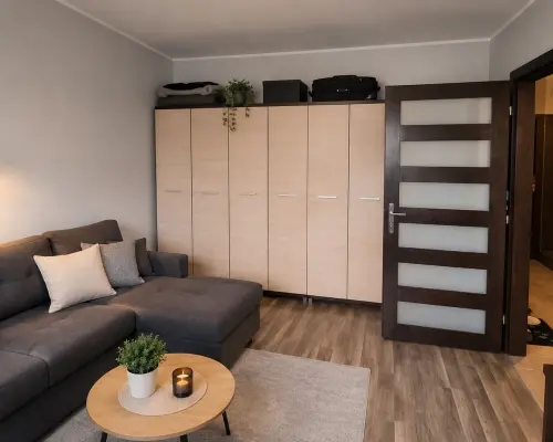 WOMBAT Nieruchomości proponuje na WYNAJEM-    od zaraz-do1   października-mieszkanie       60m2  - 2pokojowe z balkonem.  JanaP