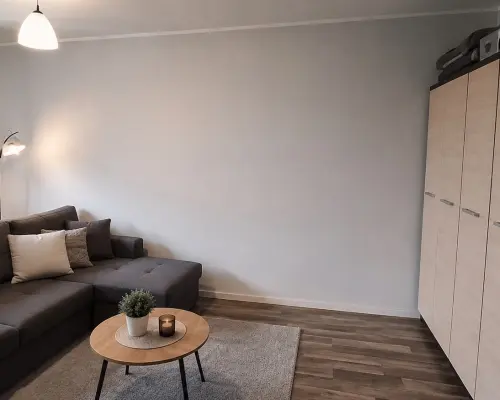 WOMBAT Nieruchomości proponuje na WYNAJEM-    od zaraz-do1   października-mieszkanie       60m2  - 2pokojowe z balkonem.  JanaP