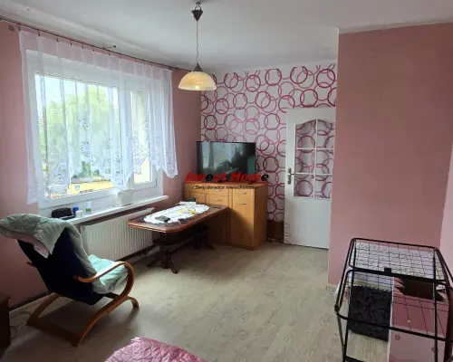 Przestronne mieszkanie M4 w dobrej lokalizacji.