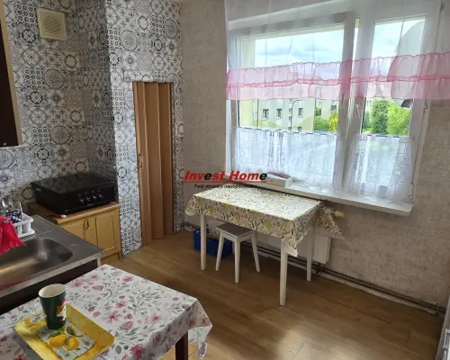 Przestronne mieszkanie M4 w dobrej lokalizacji.