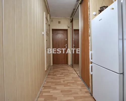 TYLKO U NAS !!!    Na sprzedaż funkcjonalne, dwupokojowe mieszkanie o powierzchni  49,38 m² , położone w ścisłym  centrum Tar