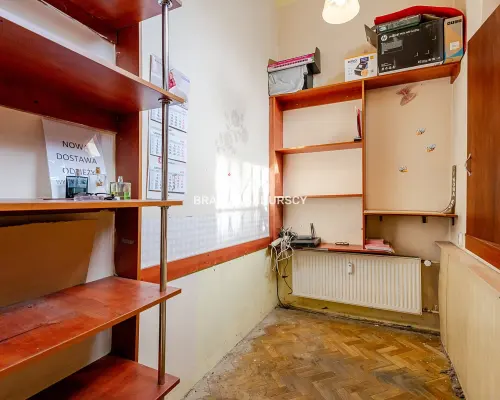 Lokal usługowo-handlowy ok. 150m2 – duża witryna