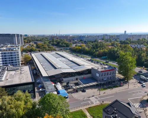 Obiekt handlowy z możl. rozbudowy, działka 250m2