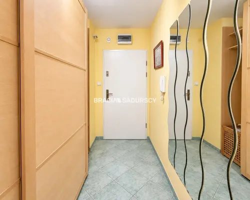 Sprzedam 2 pokojowe mieszkanie 45 m2, Okulickiego