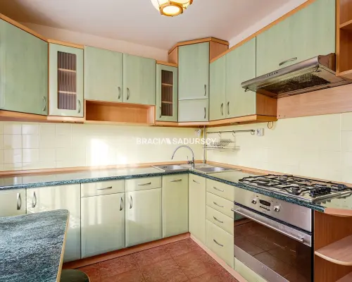 3 pok/ osobna kuchnia/ balkon- ul. Stojałowskiego.