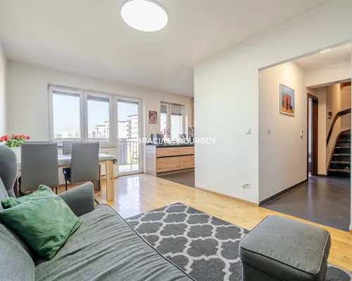 Duże dwupoziomowe mieszkanie|5 pokoi| 88,8 m2|