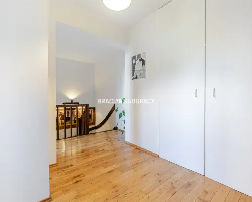 Duże dwupoziomowe mieszkanie|5 pokoi| 88,8 m2|