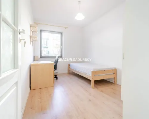64m2 4 pok+ os kuchnia balkon Bronowice