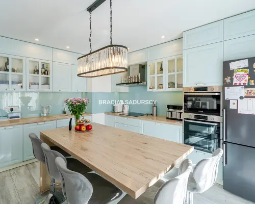 4 pokoje | 91,6 m² | Ogródek | 2 miejsca postojowe