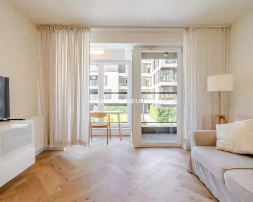Kawalerka I piętro winda balkon garaż