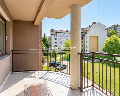 Trzy pokoje | Znakomity stan | Do wejścia | 74m2