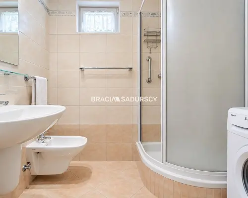 Trzy pokoje | Znakomity stan | Do wejścia | 74m2