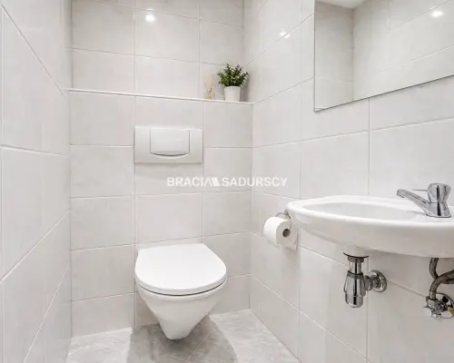 Trzy pokoje | Znakomity stan | Do wejścia | 74m2