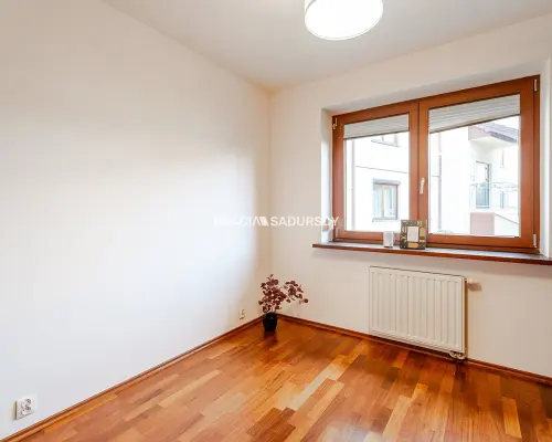 Duże 3 pokoje 79,8 m² | balkon | komórka | garaż | Wierzyńskiego | Kraków    Na sprzedaż przestronne miesz