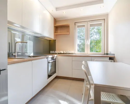 2 POKOJE | 52 m² | BALKON | OSOBNA KUCHNIA |