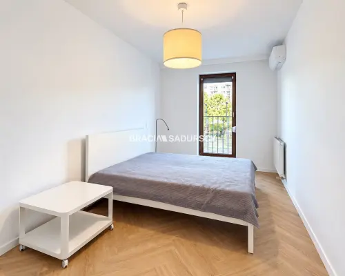 Wynajmę 2-pok, osobna kuchnia, balkon, od zaraz
