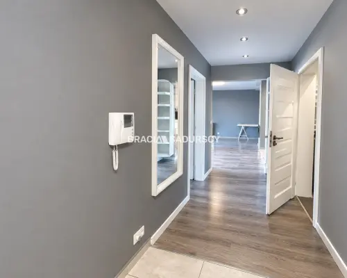 3-pokojowe mieszkanie z balkonem | Żabiniec