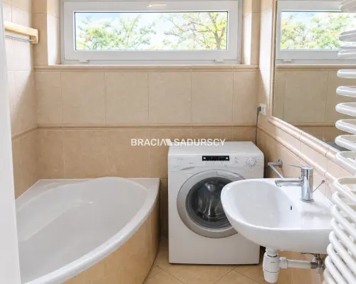 Mieszkanie 48 m² Nowa Huta - os. Zgody    Do wynajęcia przestronne, funkcjonalne, dwupokojowe mieszkanie z dwoma balkon