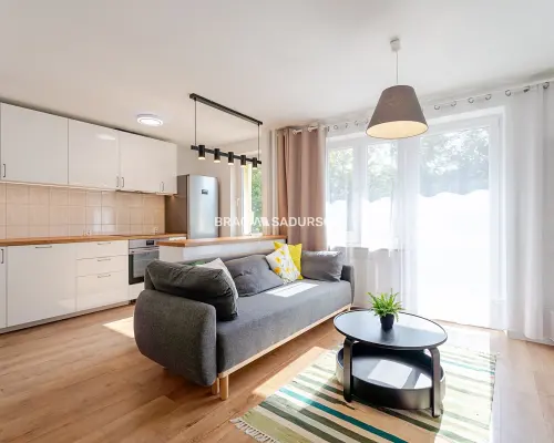 2 POKOJE | 38 m² | WYSOKI STANDARD | PO GENERALNYM REMONCIE | BALKON | PARKING |  KRAKÓW, UL UŁANÓW -REJON U