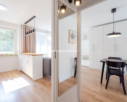 2 POKOJE | 38 m² | WYSOKI STANDARD | PO GENERALNYM REMONCIE | BALKON | PARKING |  KRAKÓW, UL UŁANÓW -REJON U
