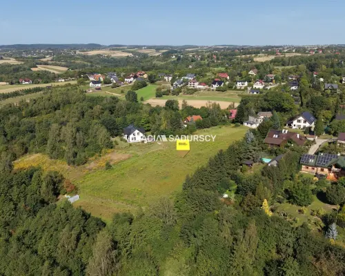 Brzozówka, gm. Zielonki 1,1ha + media