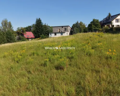 Brzozówka, gm. Zielonki 1,1ha + media